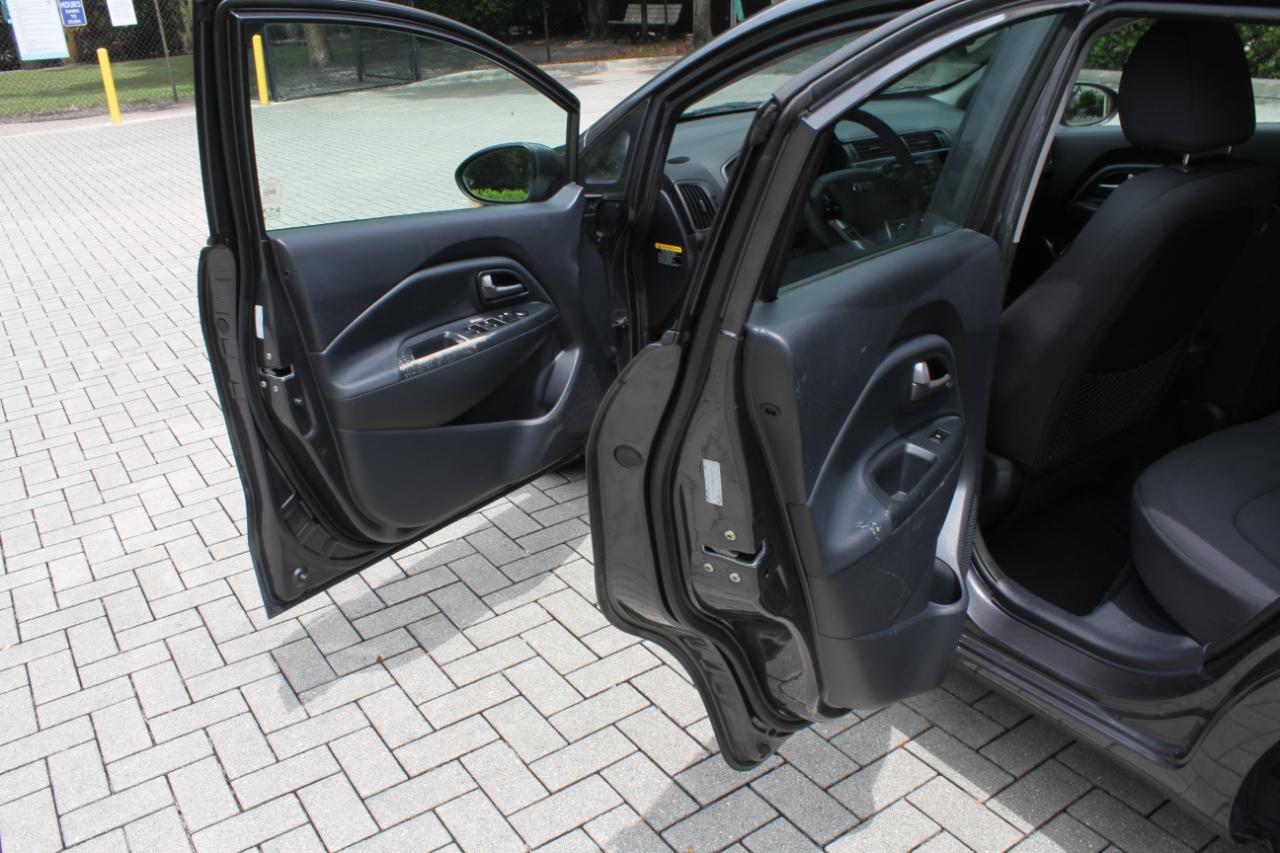 Kia Rio EX 2013