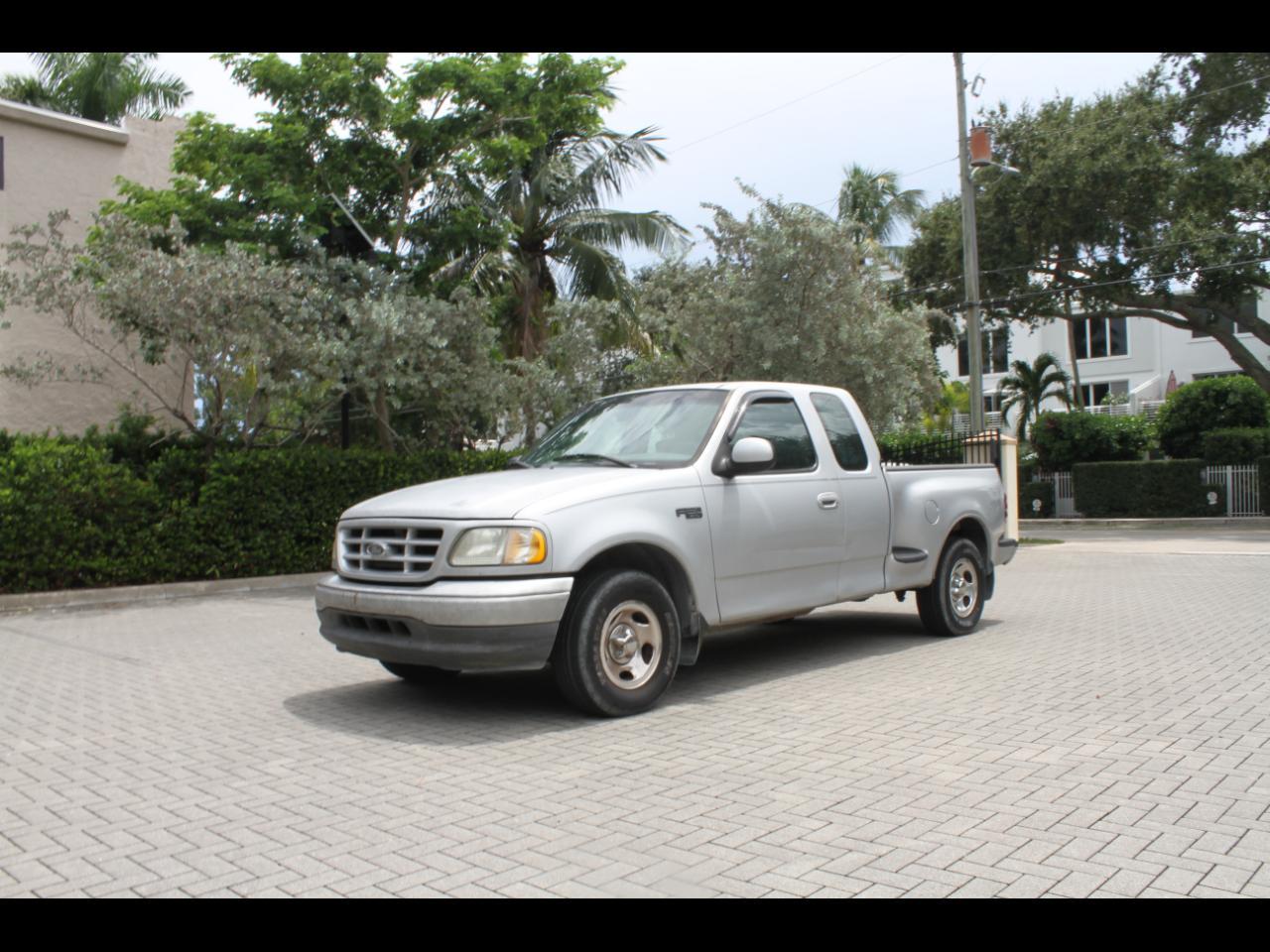 2002 Ford F-150 XL SuperCab Flareside 2WD