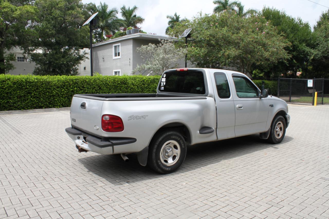 Ford F-150 XL SuperCab Flareside 2WD 2002