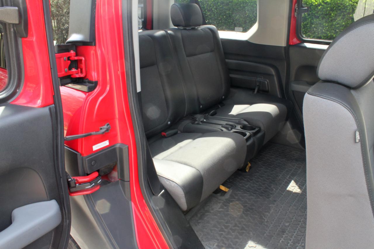 Honda Element EX 4WD 4-spd AT 2005