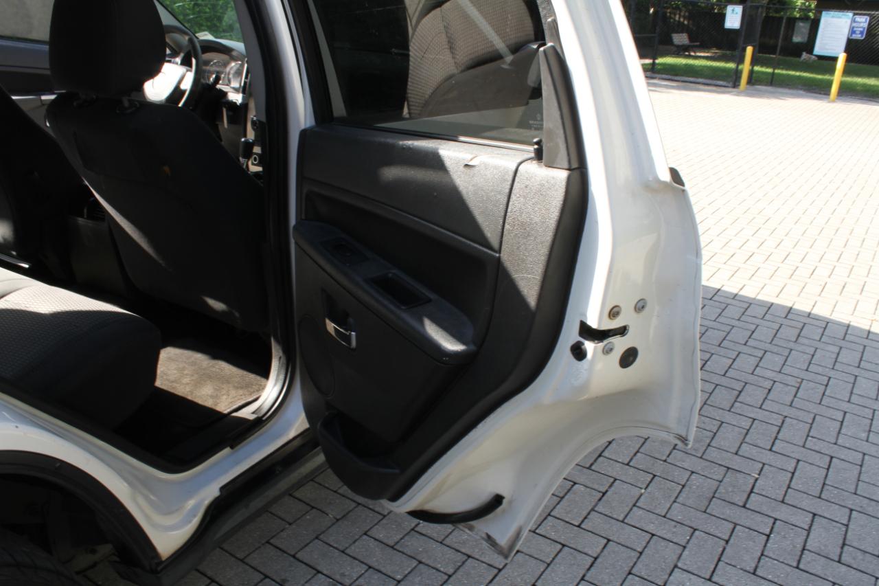 Jeep Grand Cherokee Laredo 2WD 2009