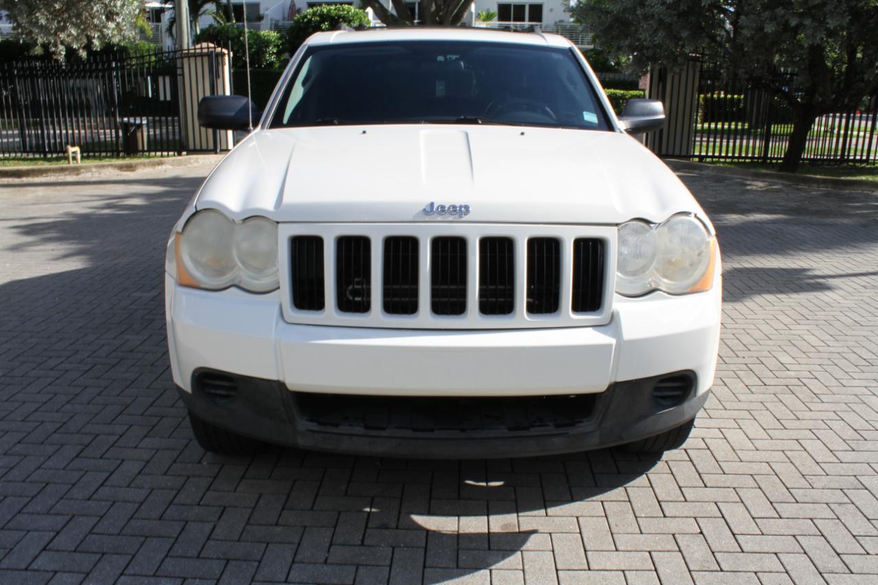 Jeep Grand Cherokee Laredo 2WD 2009