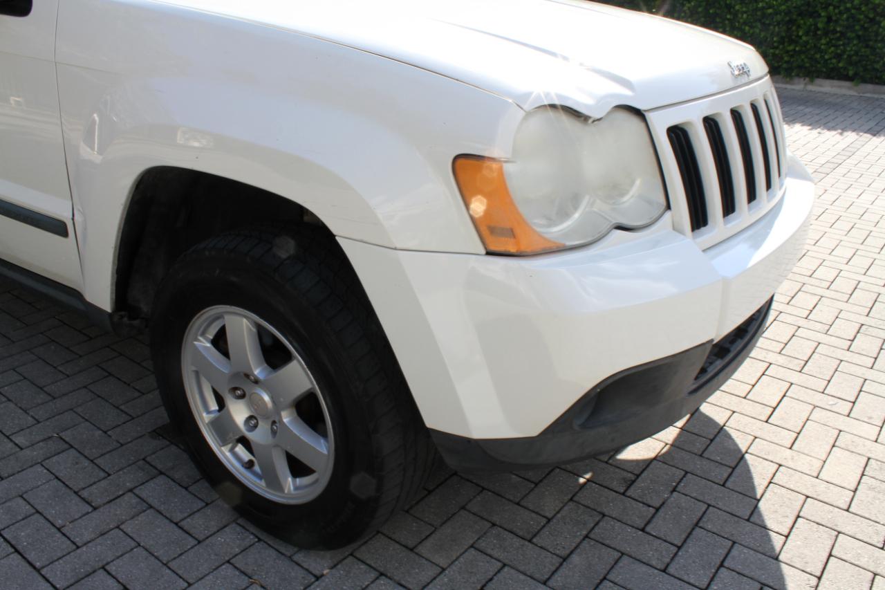 Jeep Grand Cherokee Laredo 2WD 2009