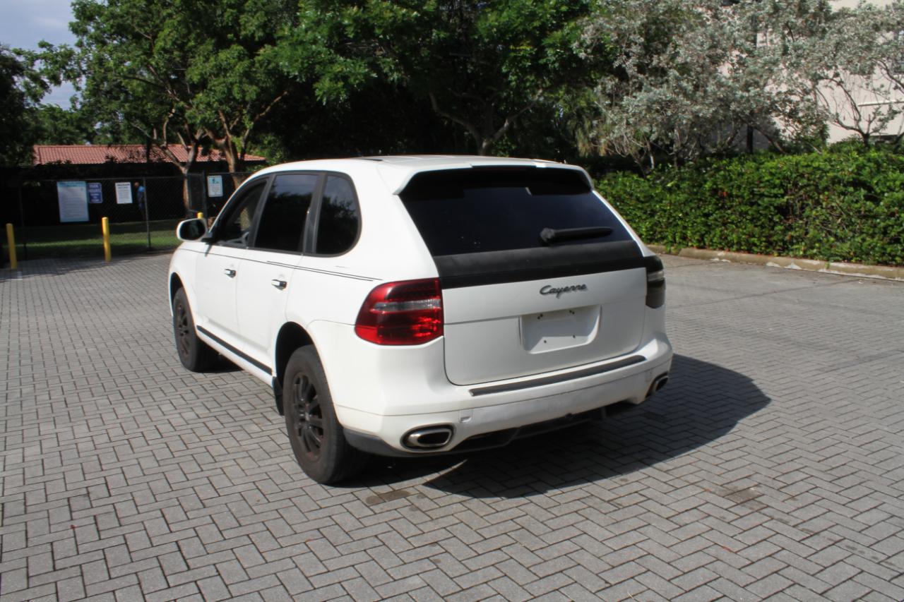 Porsche Cayenne Base 2008