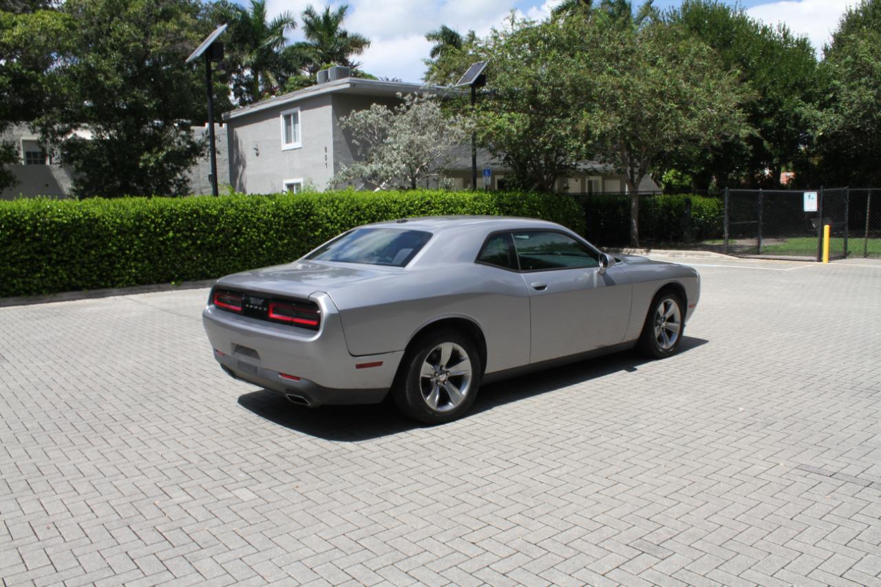 Dodge Challenger SXT 2016