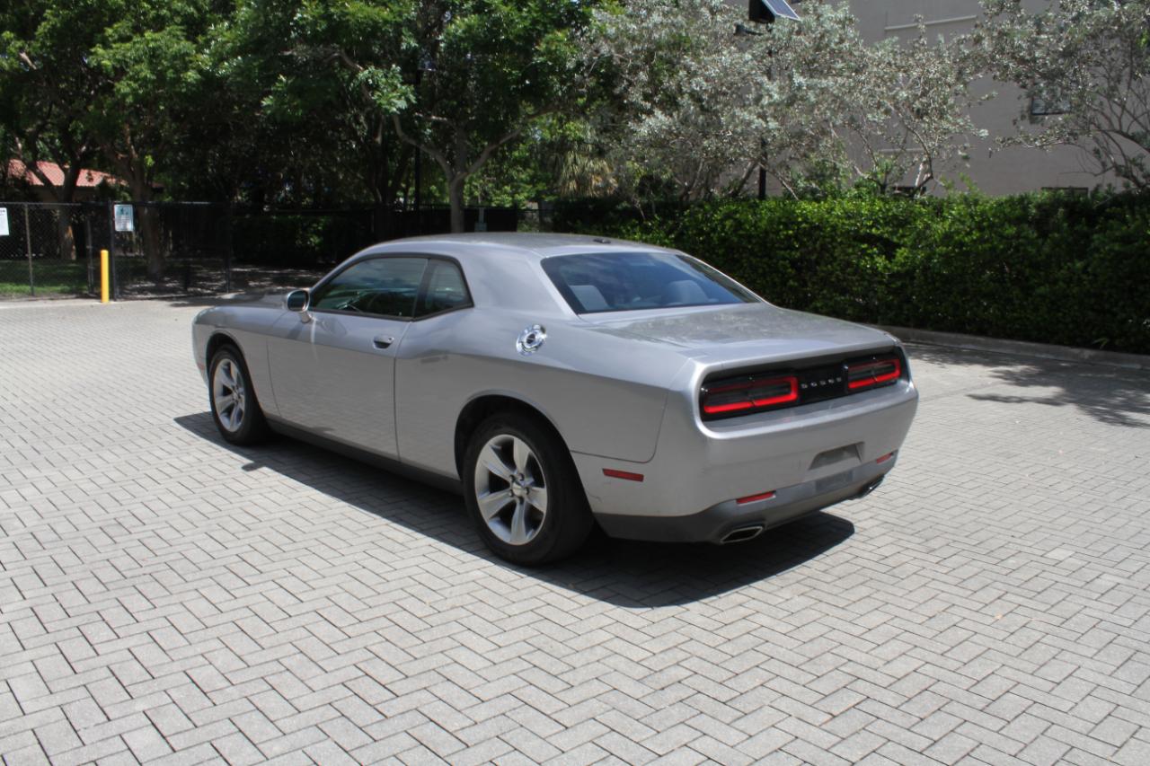 Dodge Challenger SXT 2016