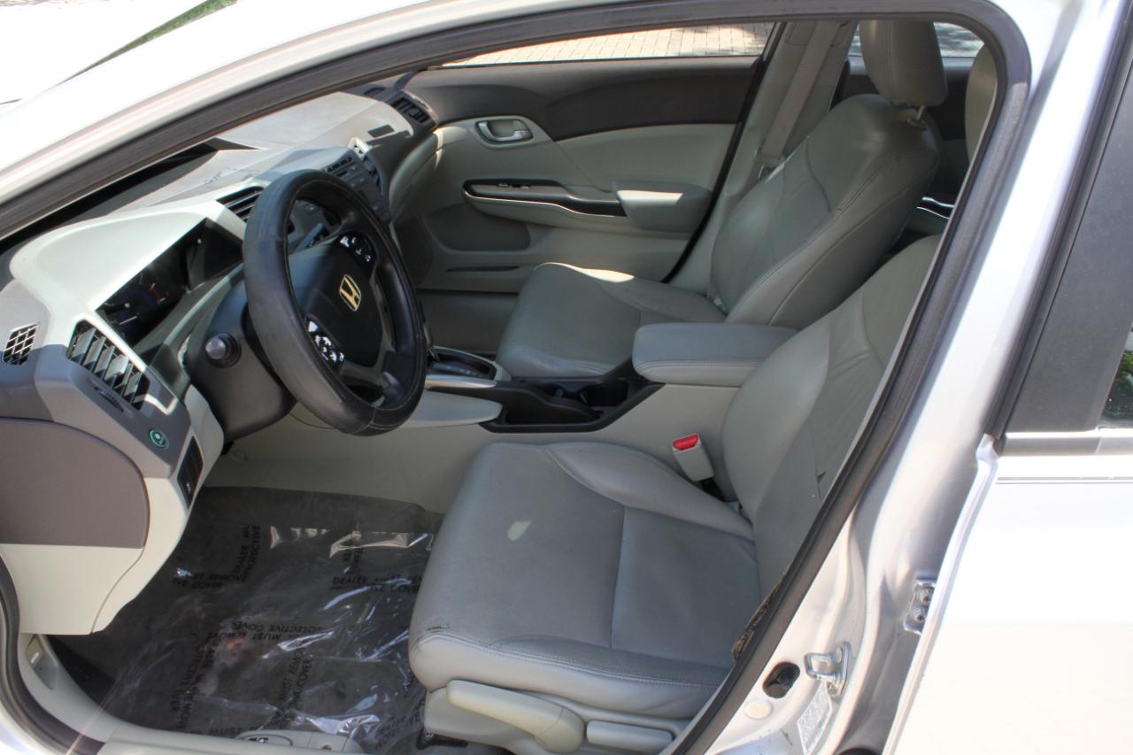 Honda Civic LX Sedan 5-Speed AT 2012