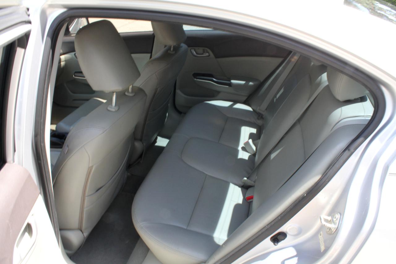 Honda Civic LX Sedan 5-Speed AT 2012