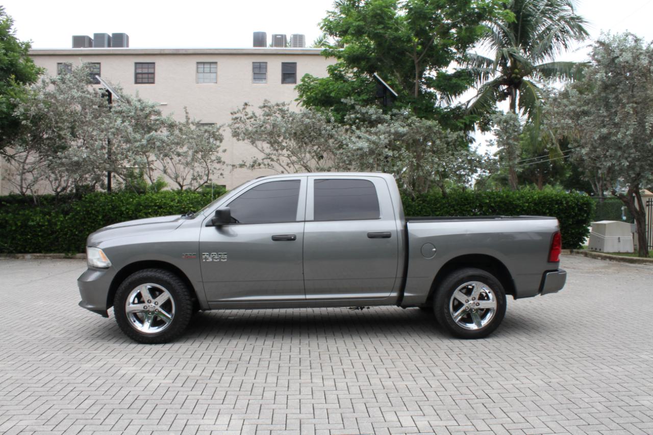 RAM 1500 Tradesman Crew Cab SWB 2WD 2013