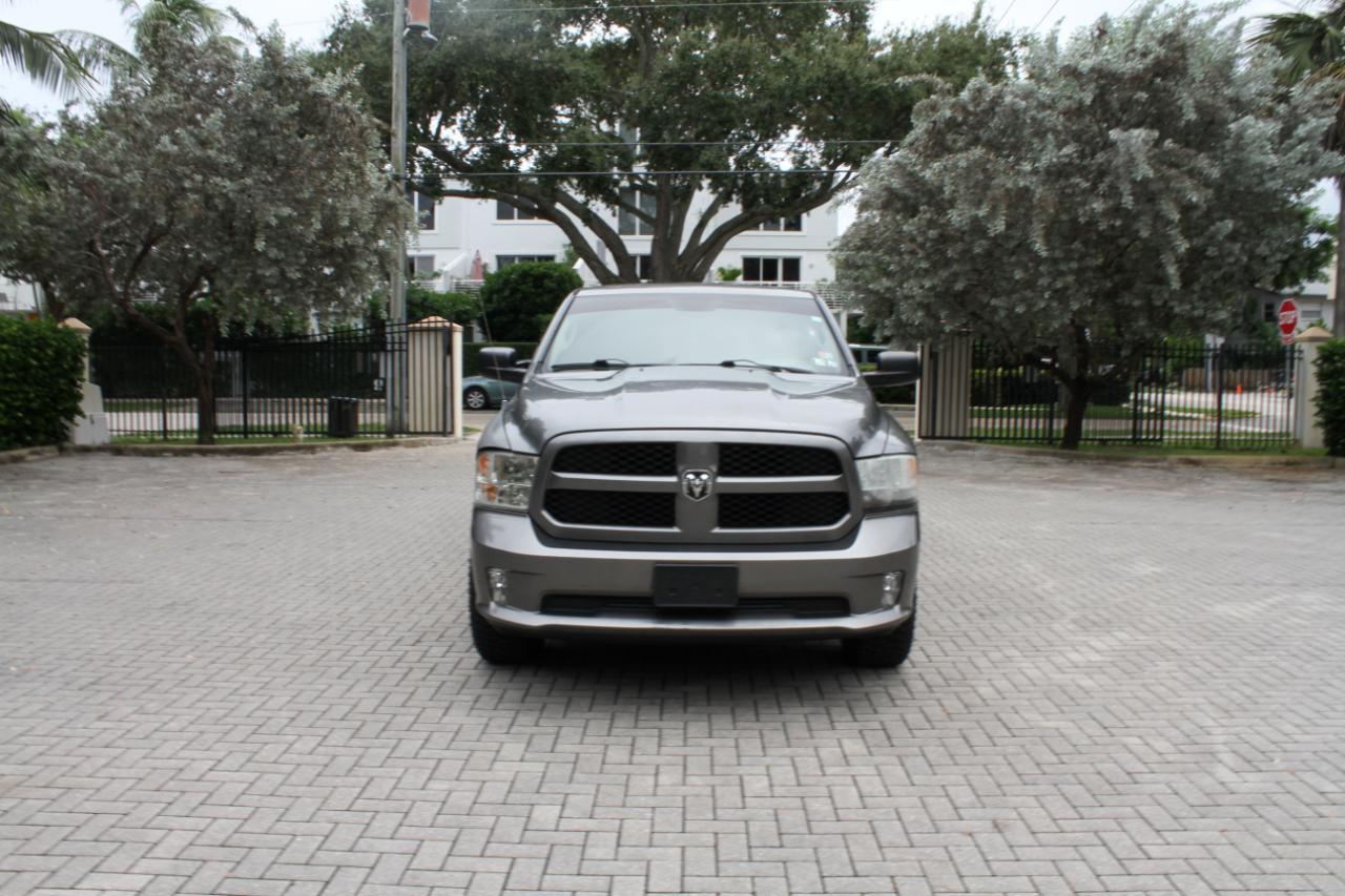RAM 1500 Tradesman Crew Cab SWB 2WD 2013