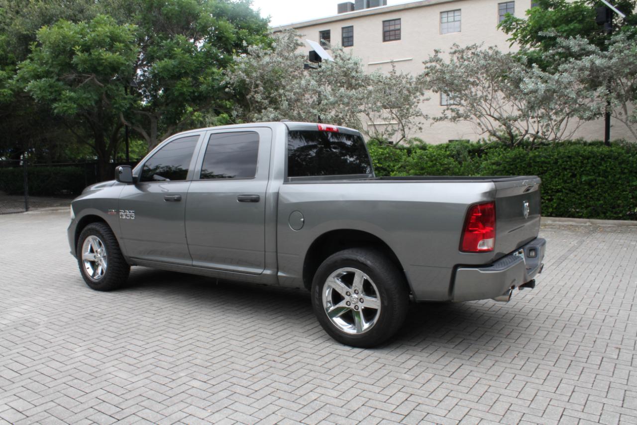 RAM 1500 Tradesman Crew Cab SWB 2WD 2013