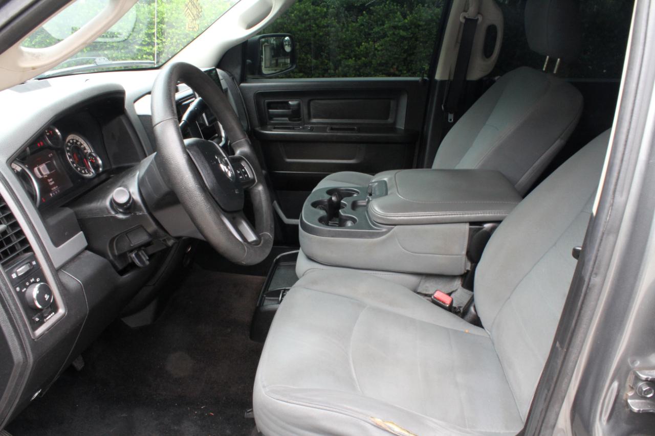 RAM 1500 Tradesman Crew Cab SWB 2WD 2013