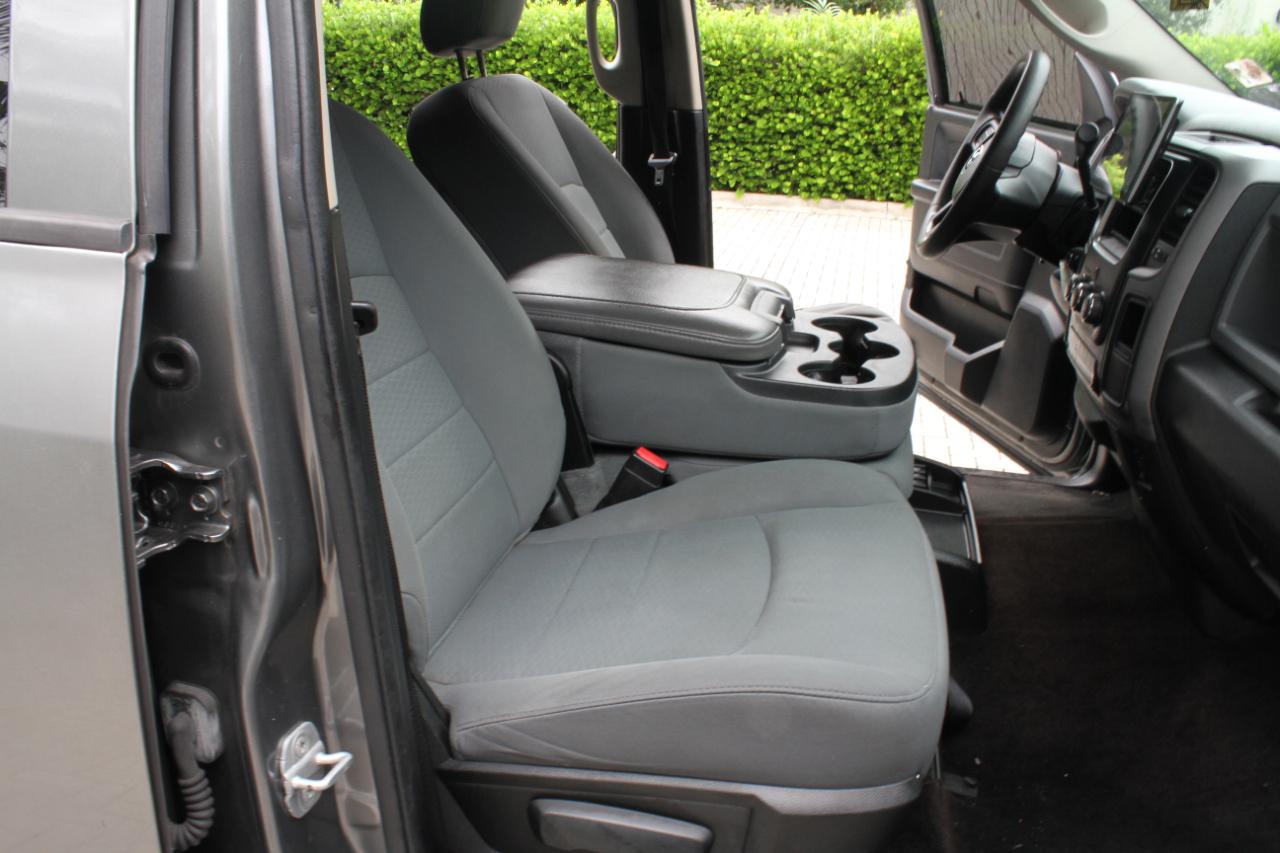 RAM 1500 Tradesman Crew Cab SWB 2WD 2013