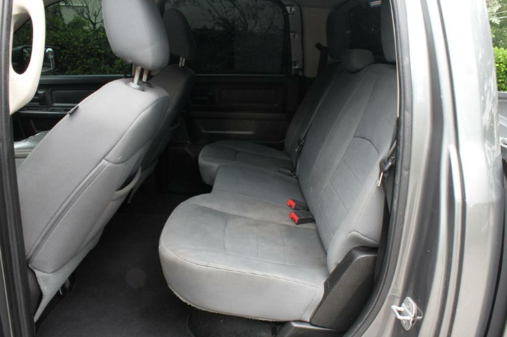 RAM 1500 Tradesman Crew Cab SWB 2WD 2013