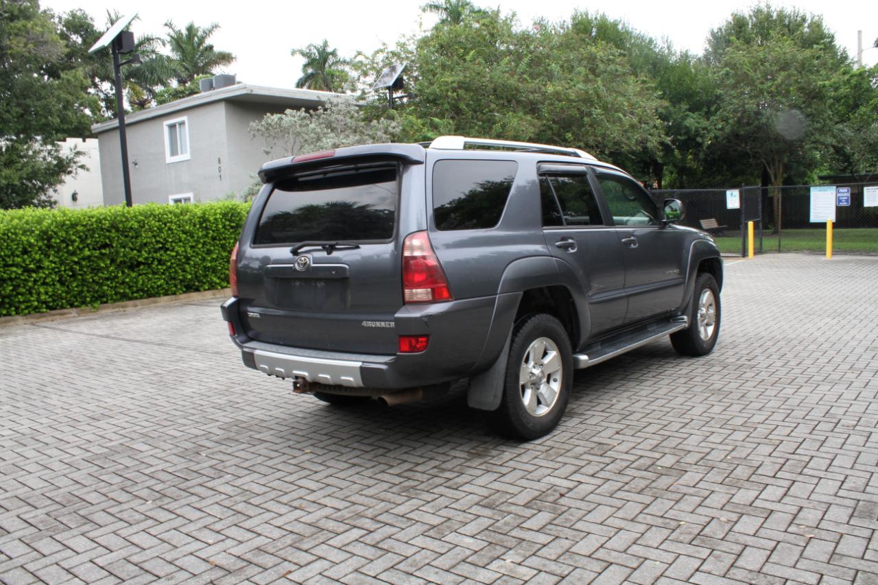 Toyota 4Runner Limited 4WD 2004