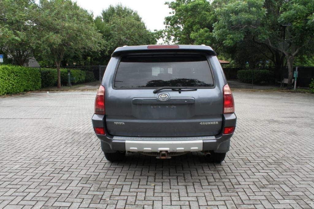 Toyota 4Runner Limited 4WD 2004