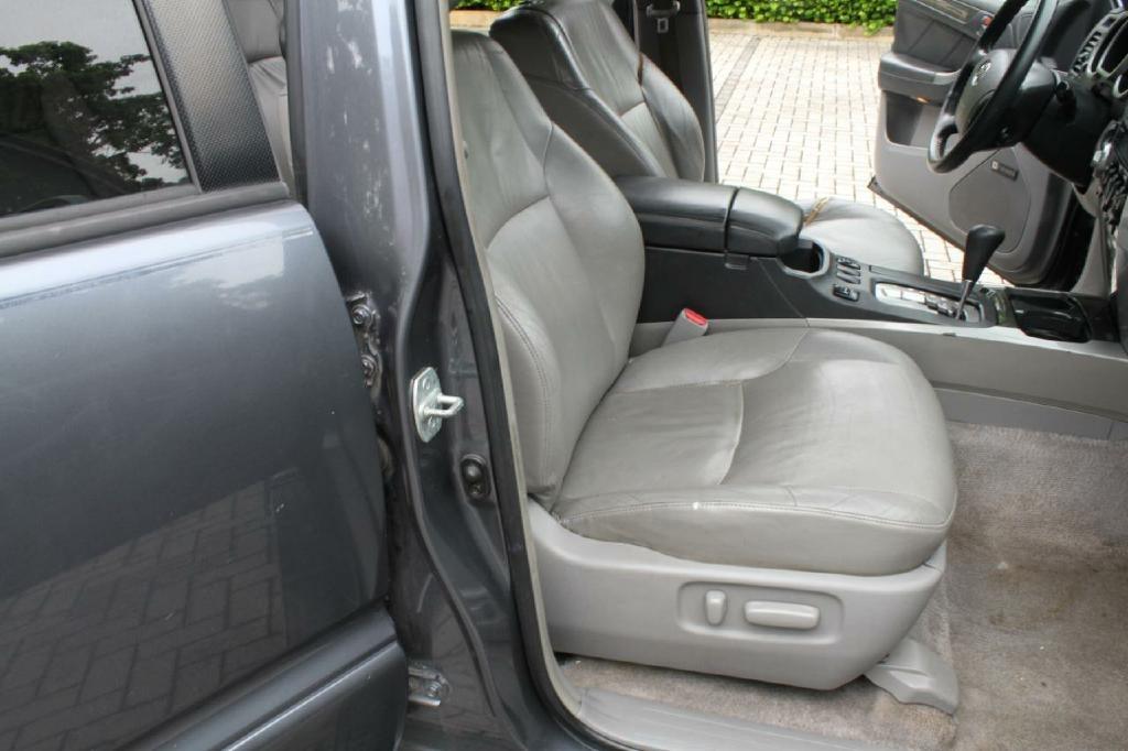 Toyota 4Runner Limited 4WD 2004