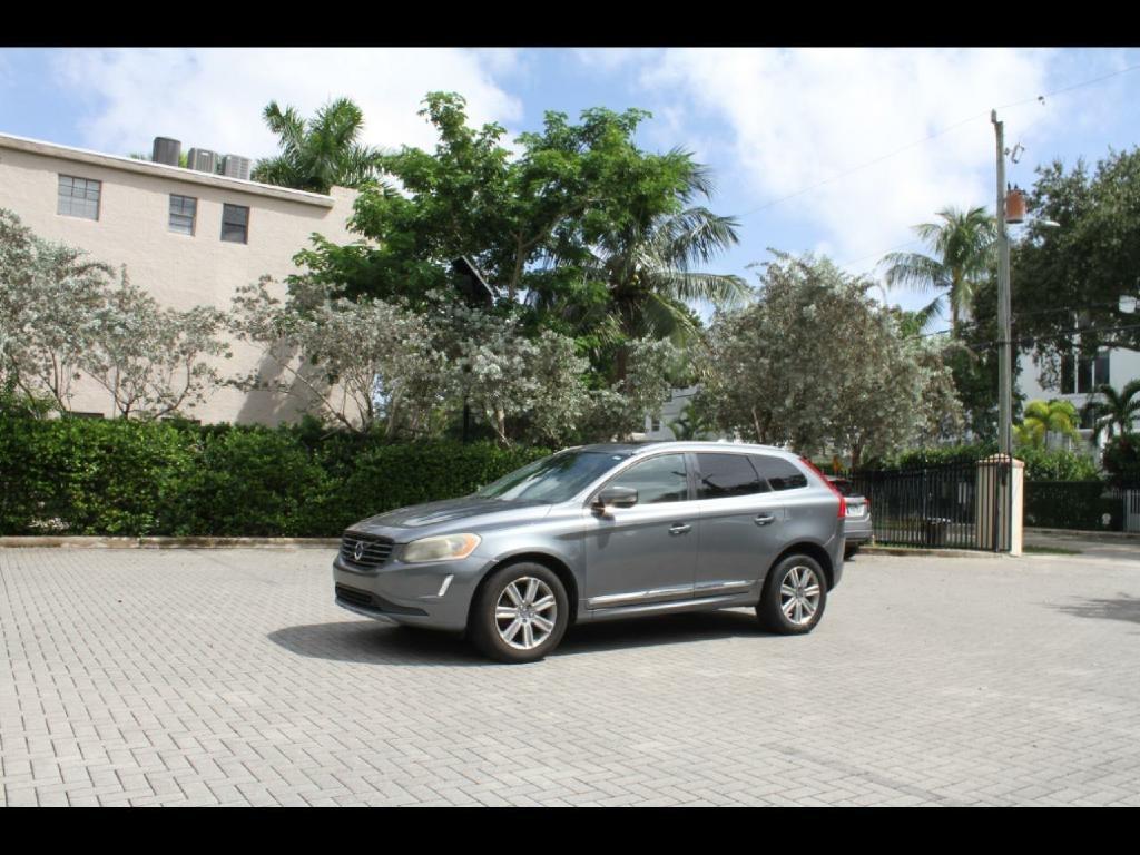 2016 Volvo XC60 T6 Drive-E Premier AWD