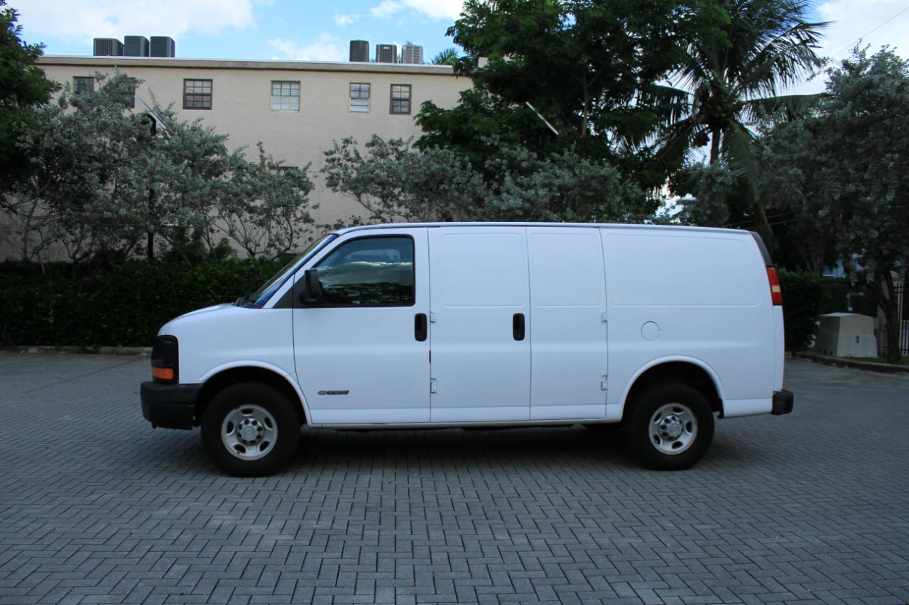 Chevrolet Express 2500 Cargo 2005
