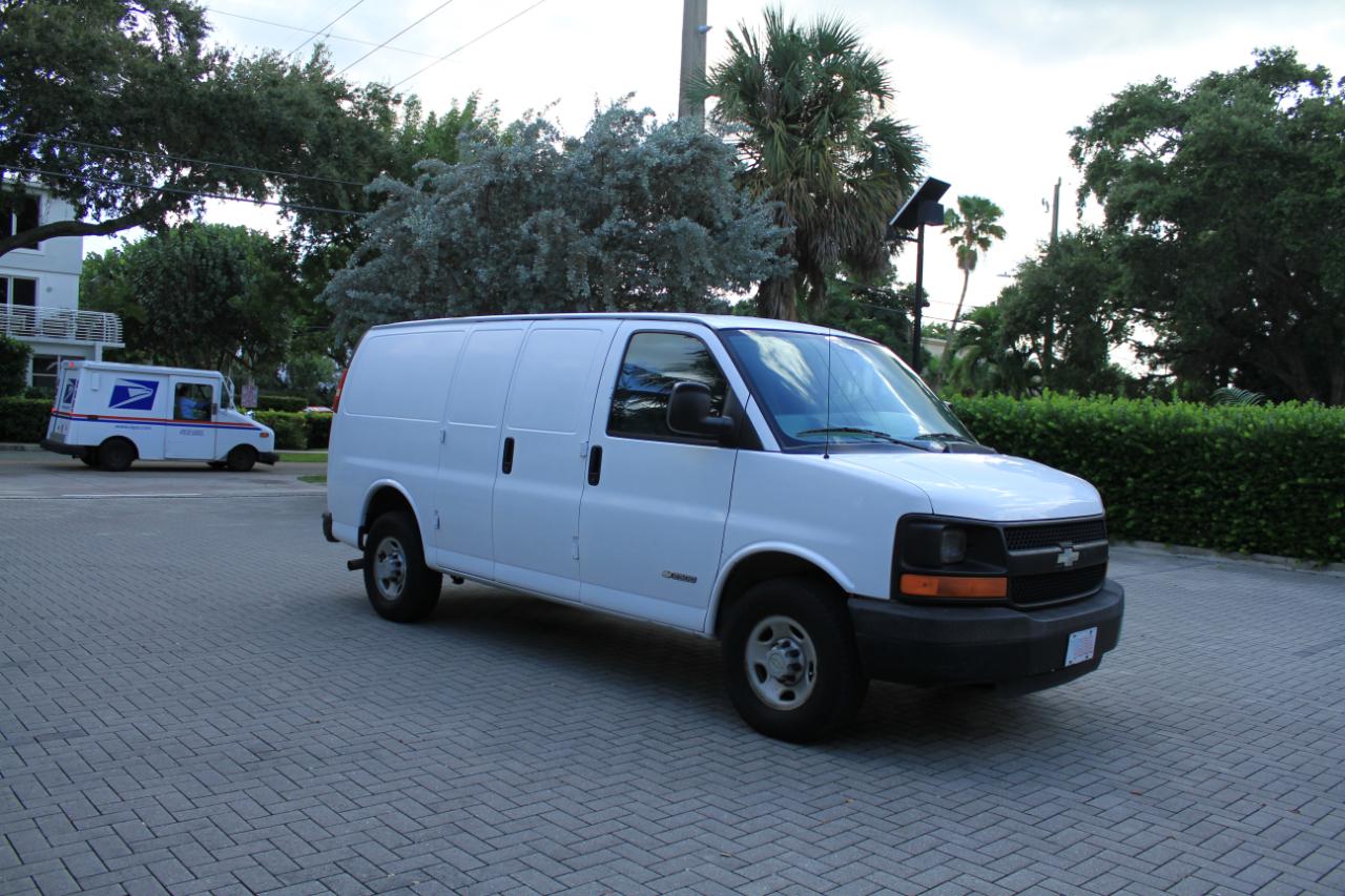 Chevrolet Express 2500 Cargo 2005