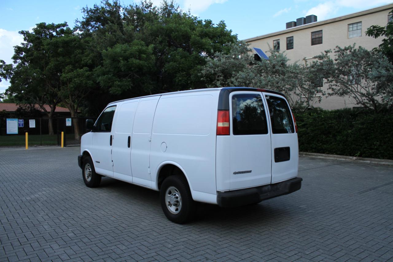 Chevrolet Express 2500 Cargo 2005