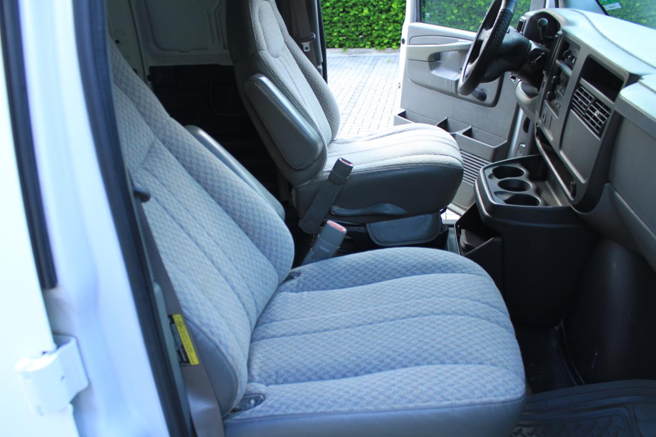 Chevrolet Express 2500 Cargo 2005