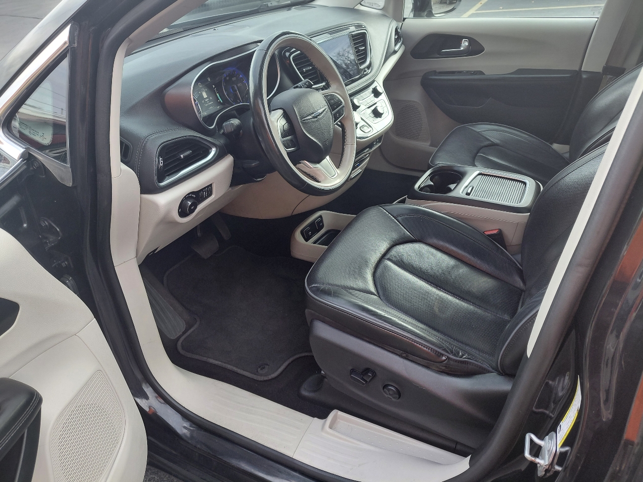 Chrysler Pacifica Limited 2020