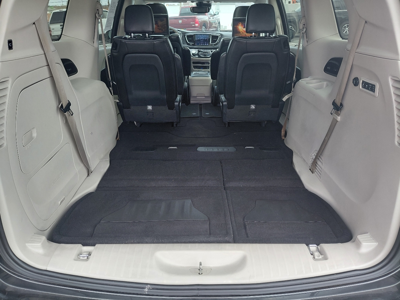 Chrysler Pacifica Limited 2020