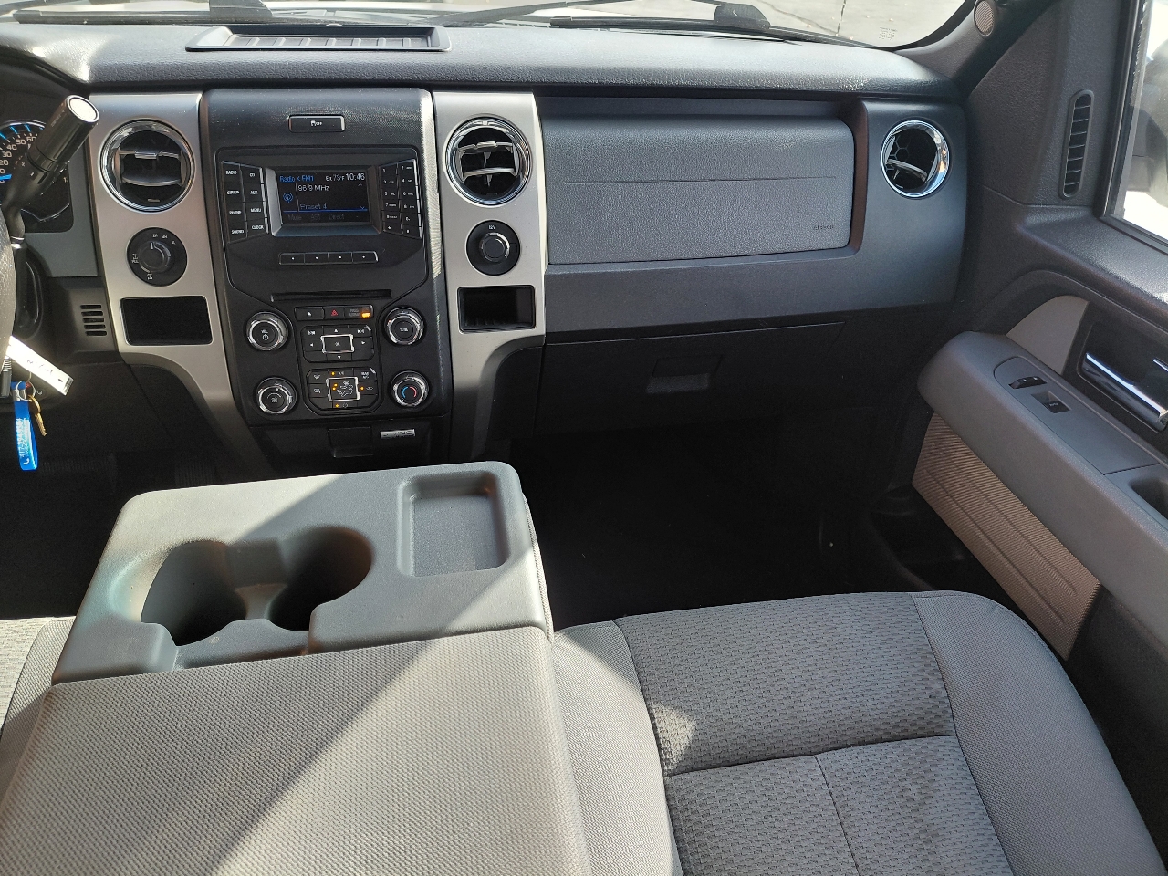 Ford F-150 XLT SuperCrew 4WD 2014