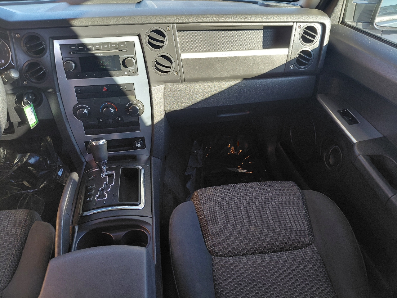 Jeep Commander Sport 4WD 2008