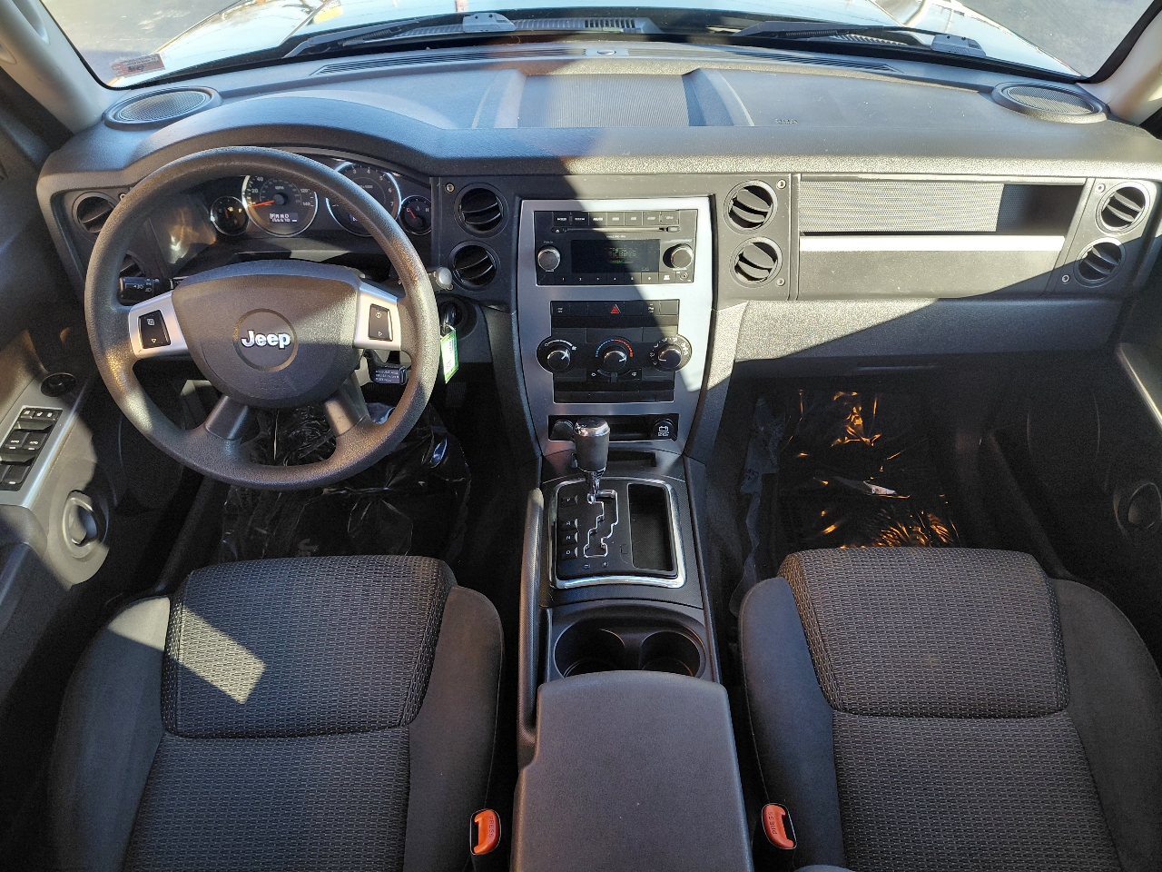 Jeep Commander Sport 4WD 2008