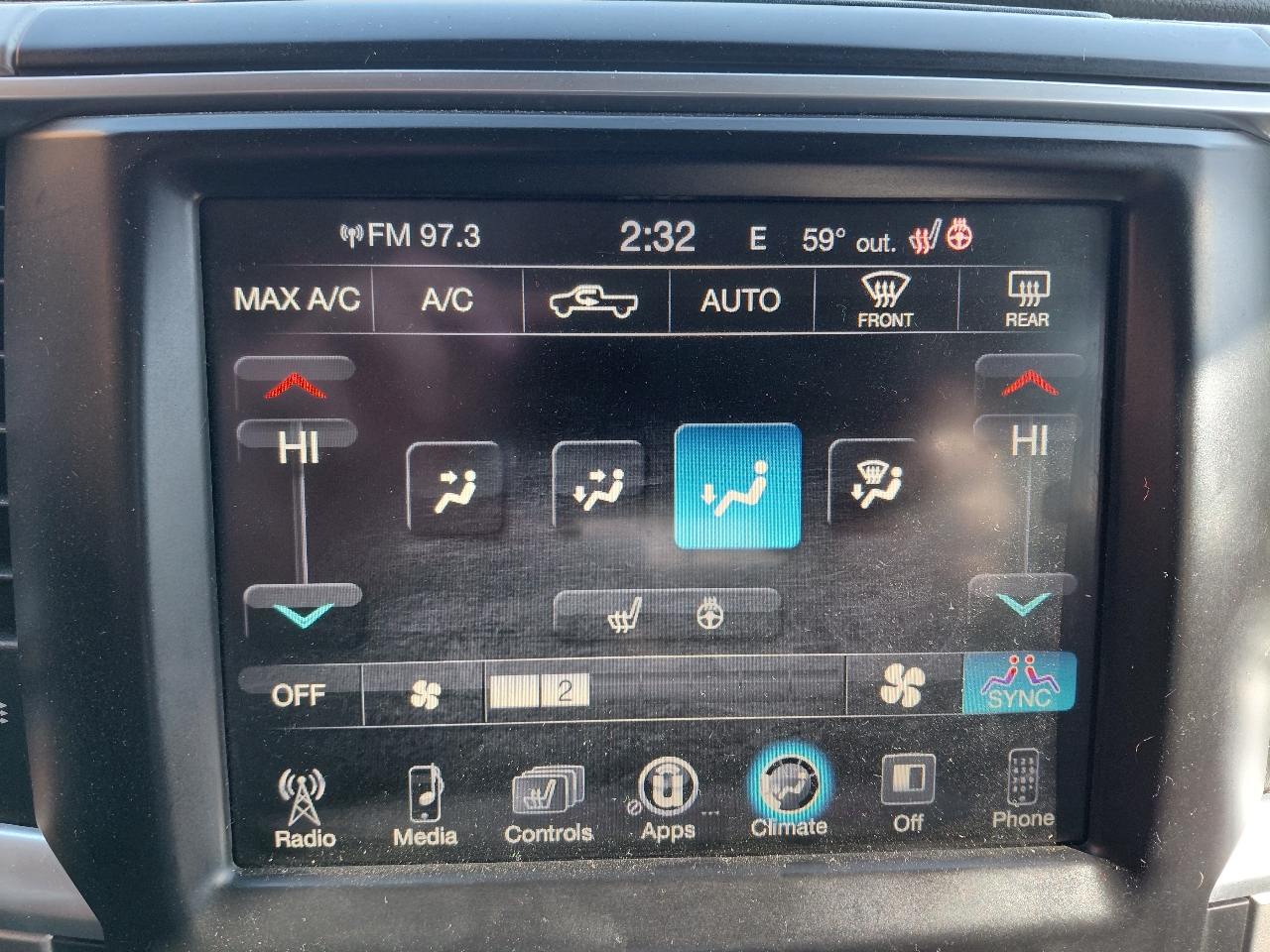 RAM 1500 SLT Crew Cab SWB 4WD 2017