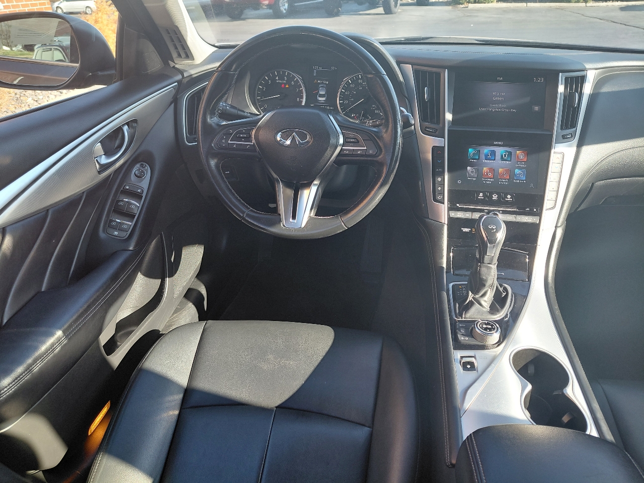 Infiniti Q50 3.0t LUXE 2020