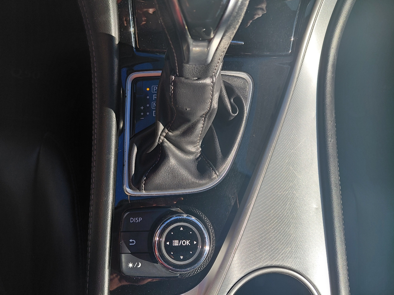 Infiniti Q50 3.0t LUXE 2020