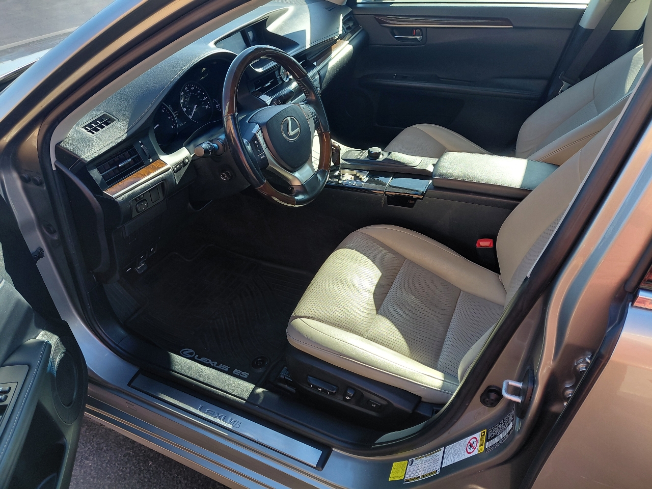 Lexus ES 350 Sedan 2015