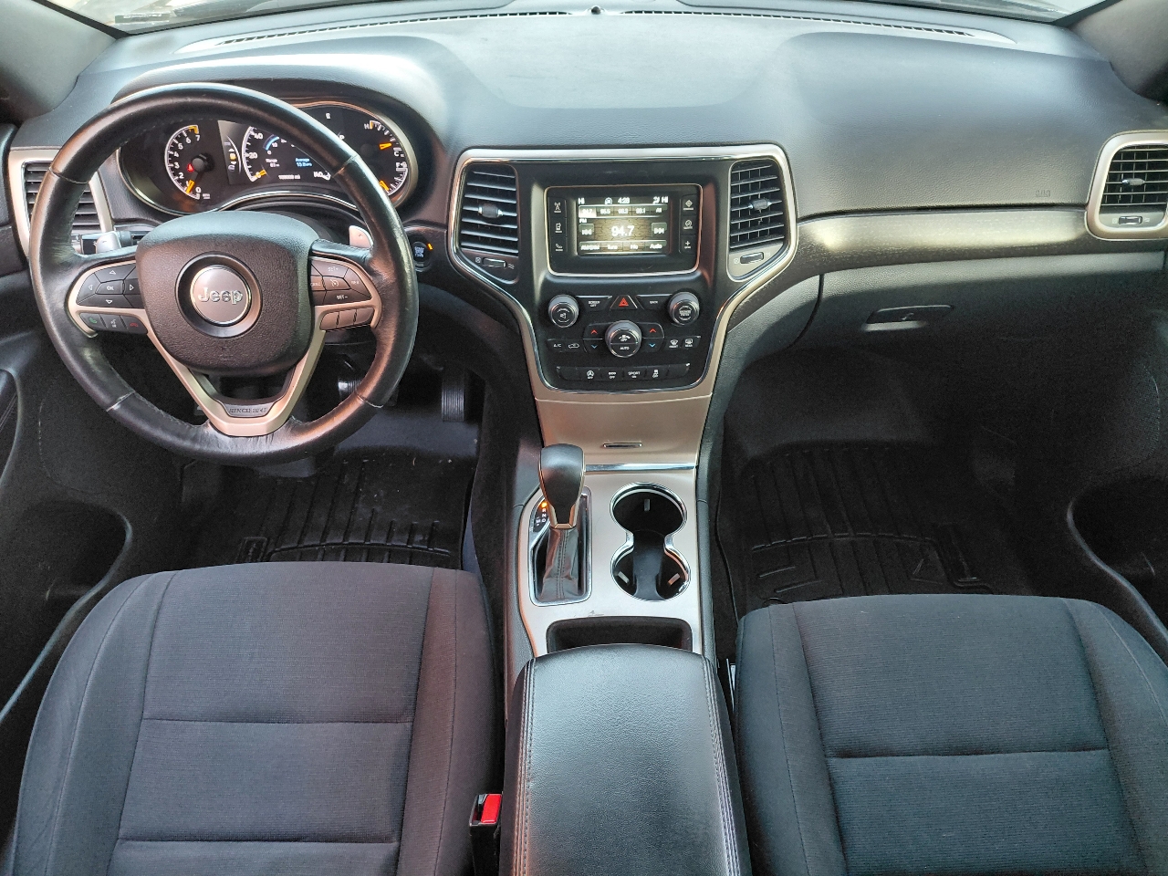 Jeep Grand Cherokee Laredo 4WD 2016