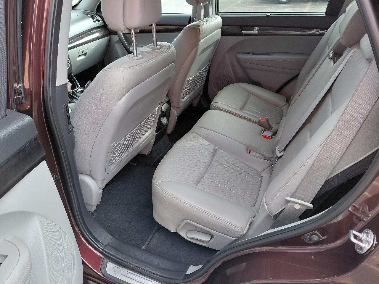 Kia Sorento SX V6 FWD 2014