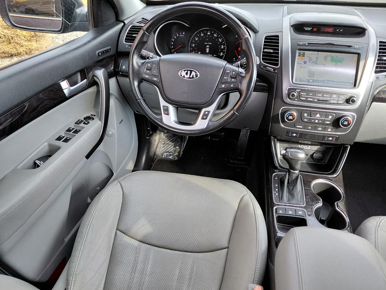 Kia Sorento SX V6 FWD 2014