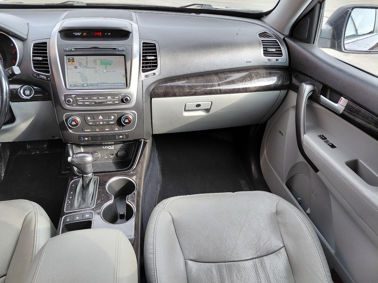 Kia Sorento SX V6 FWD 2014