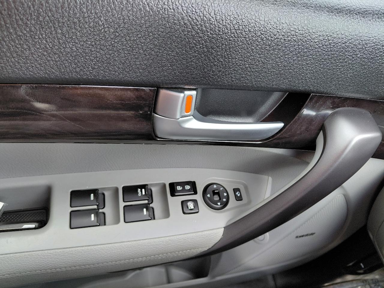 Kia Sorento SX V6 FWD 2014