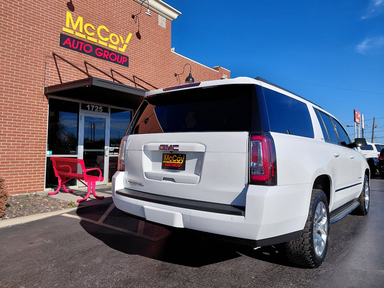 GMC Yukon XL SLT 2WD 2017