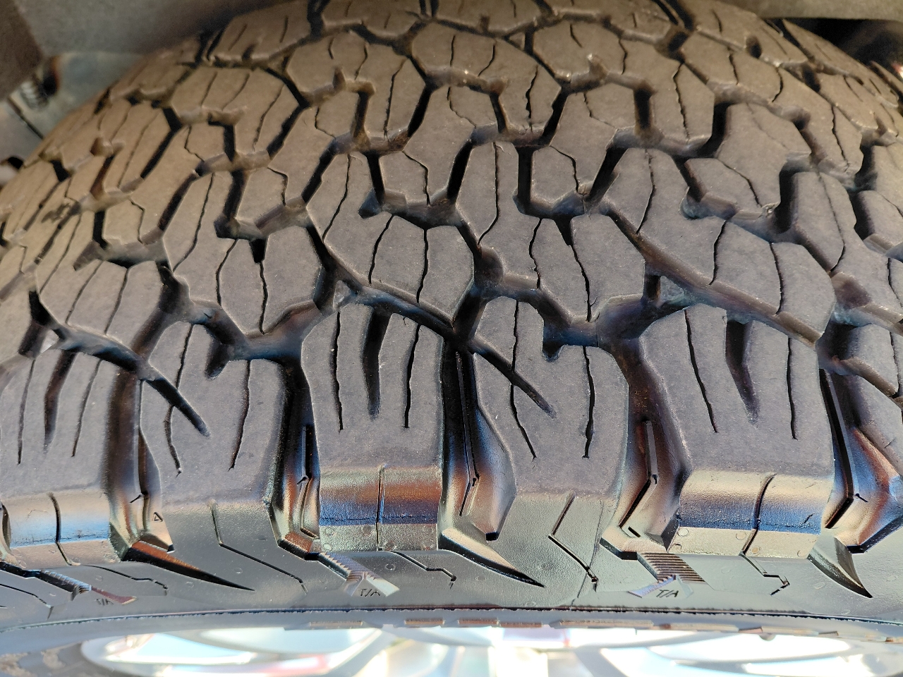 GMC Yukon XL SLT 2WD 2017