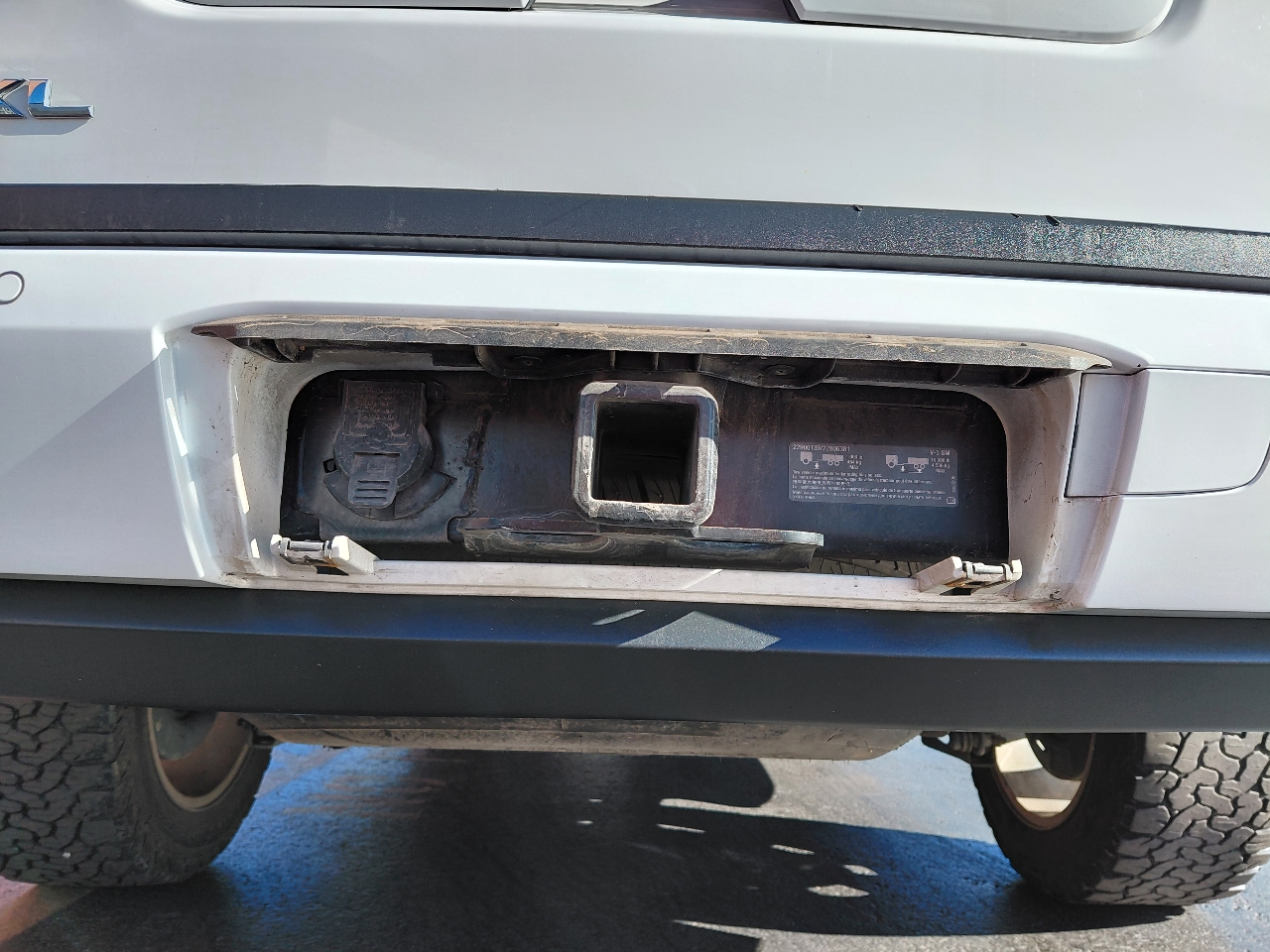 GMC Yukon XL SLT 2WD 2017