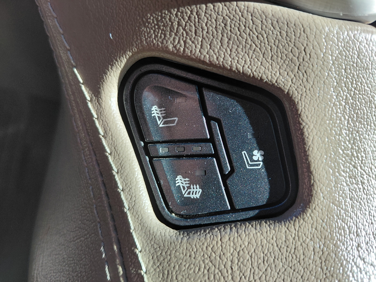 GMC Yukon XL SLT 2WD 2017