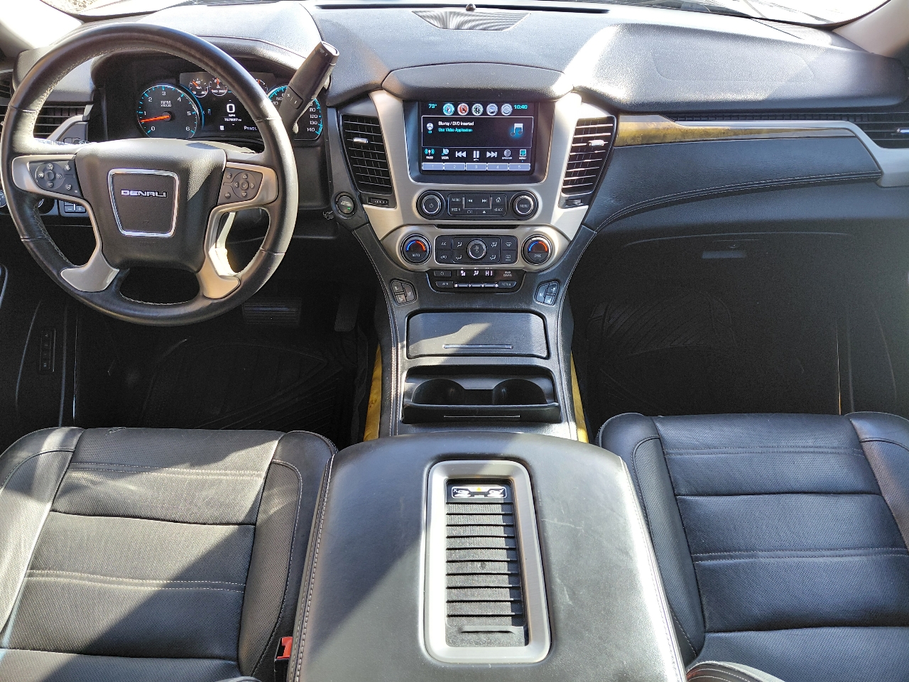 GMC Yukon XL Denali 4WD 2017