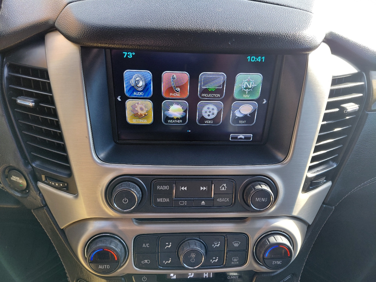 GMC Yukon XL Denali 4WD 2017