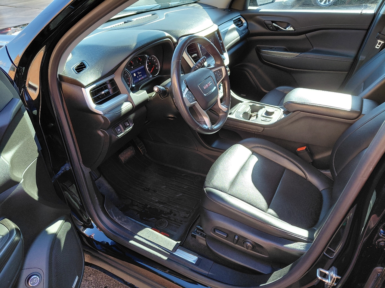 GMC Acadia Denali AWD 2021