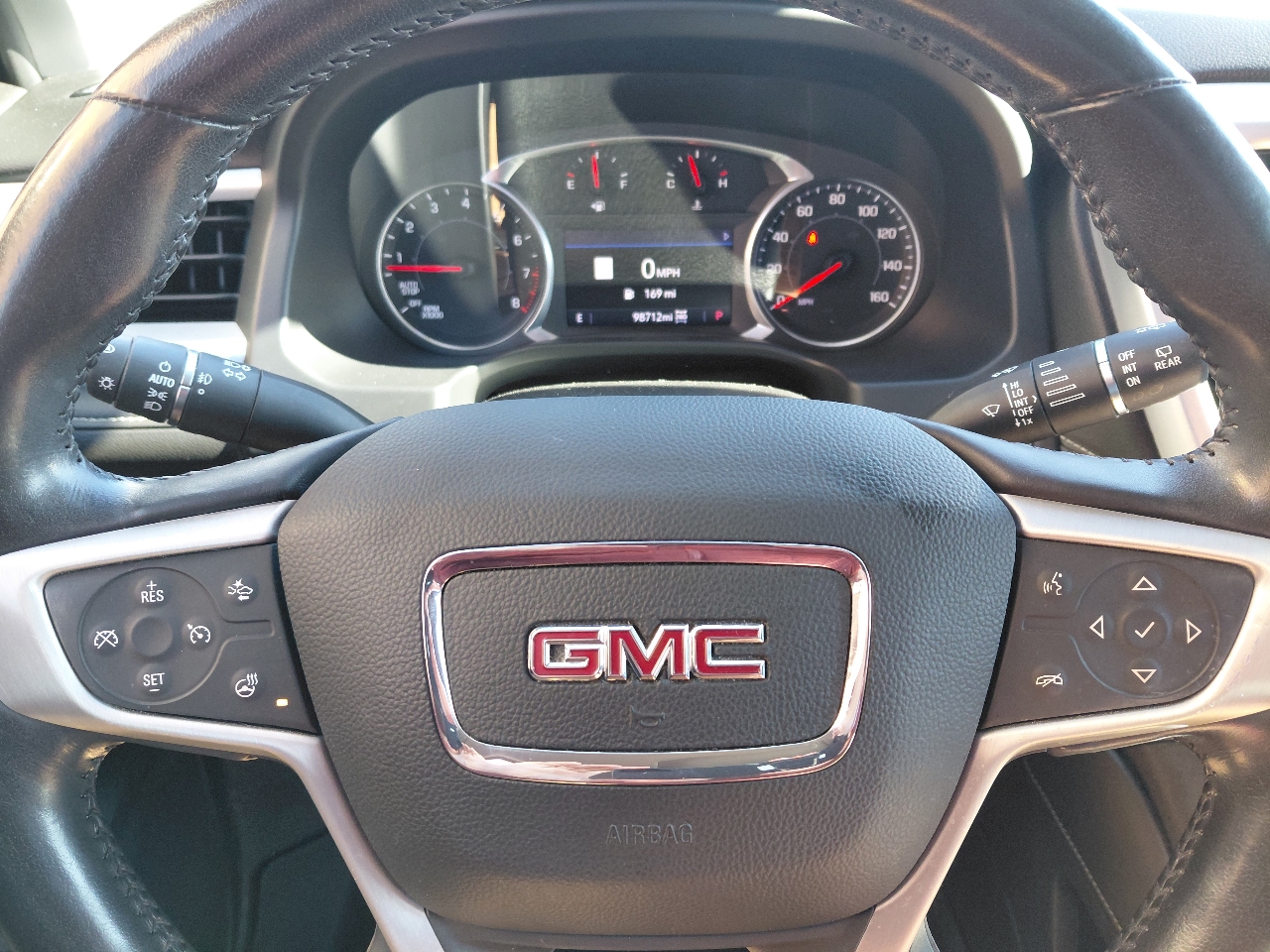 GMC Acadia Denali AWD 2021
