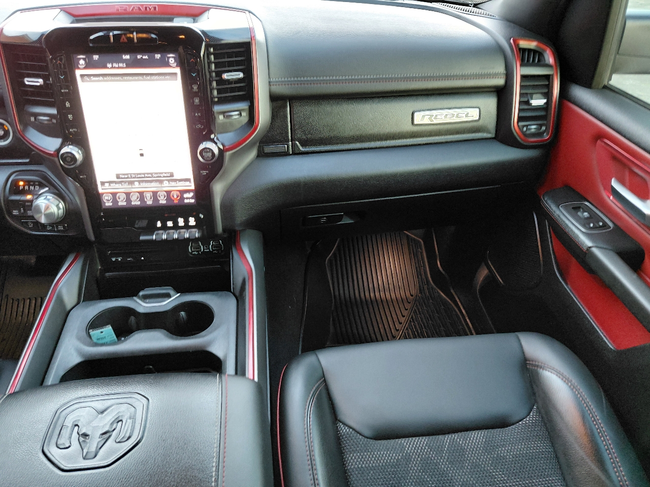 RAM 1500 Rebel Crew Cab SB 4WD 2019