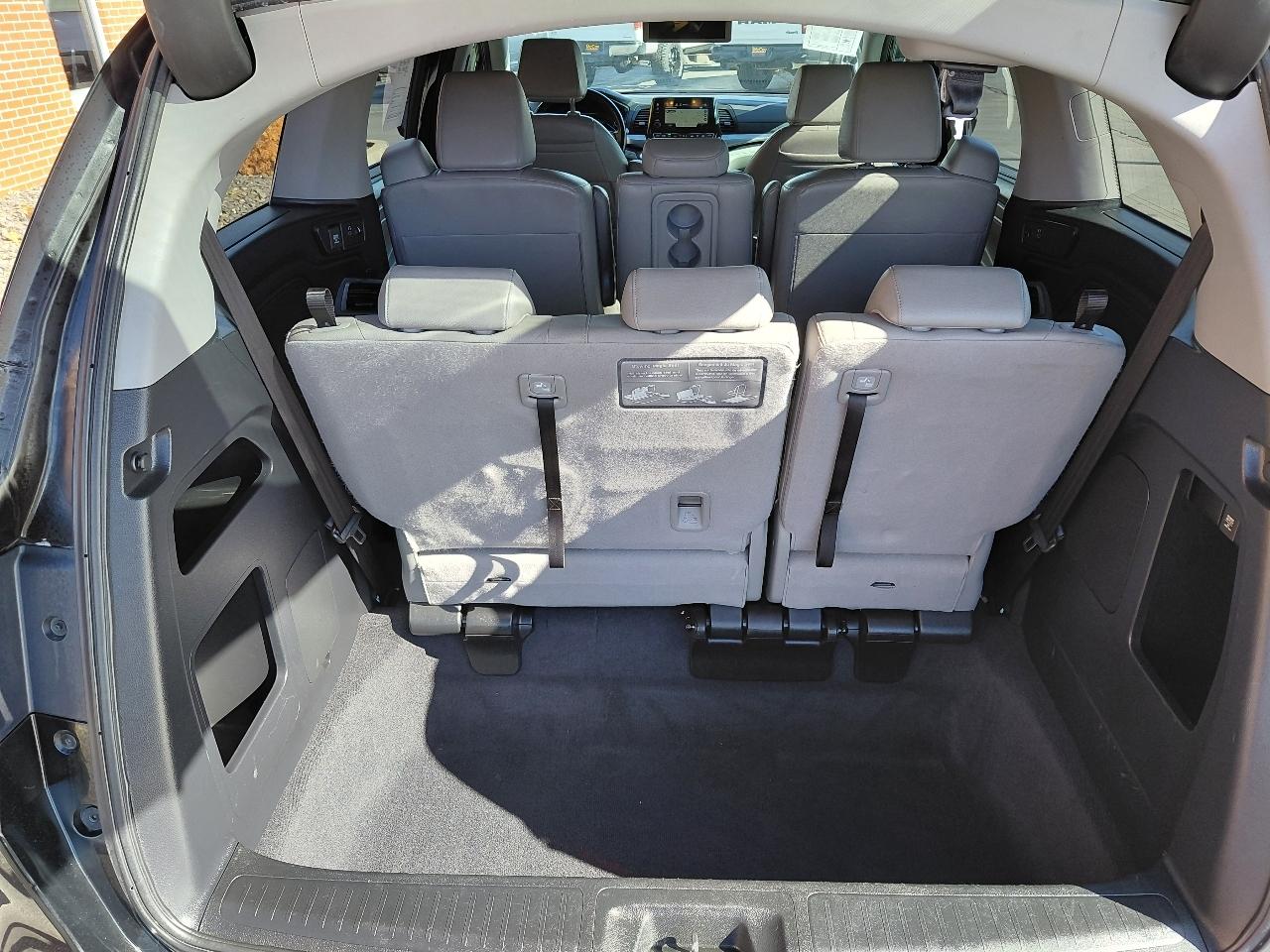 Honda Odyssey EX-L w/ DVD and Navigation 2019